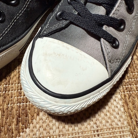 CONVERSE low top sneaker. Ombre black/grey 2-tone. Size W9/M7. - Picture 6 of 10